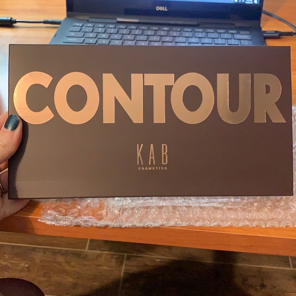 KAB Cosmetics Contour Palette - NEW!